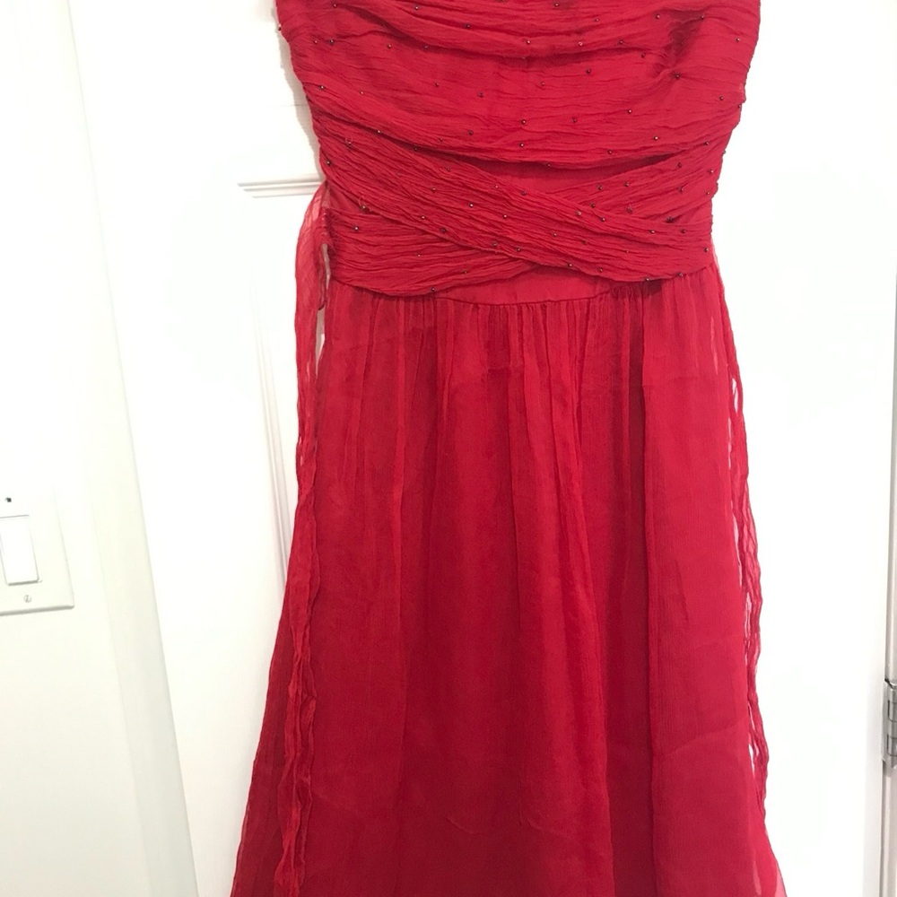 Elegant Red Strapless Dress